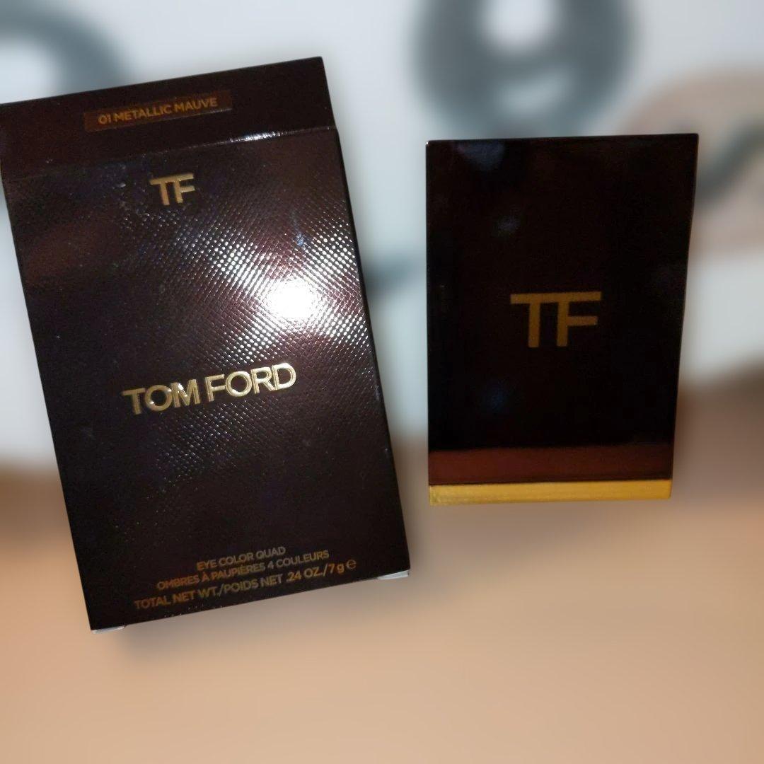TOM FORD アイカラークォード01S　メタリックモーブ