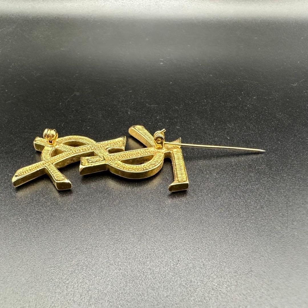 未使用級✨　YSL　イヴ・サンローラン　ブローチ　ラインストーン　ロゴ　971