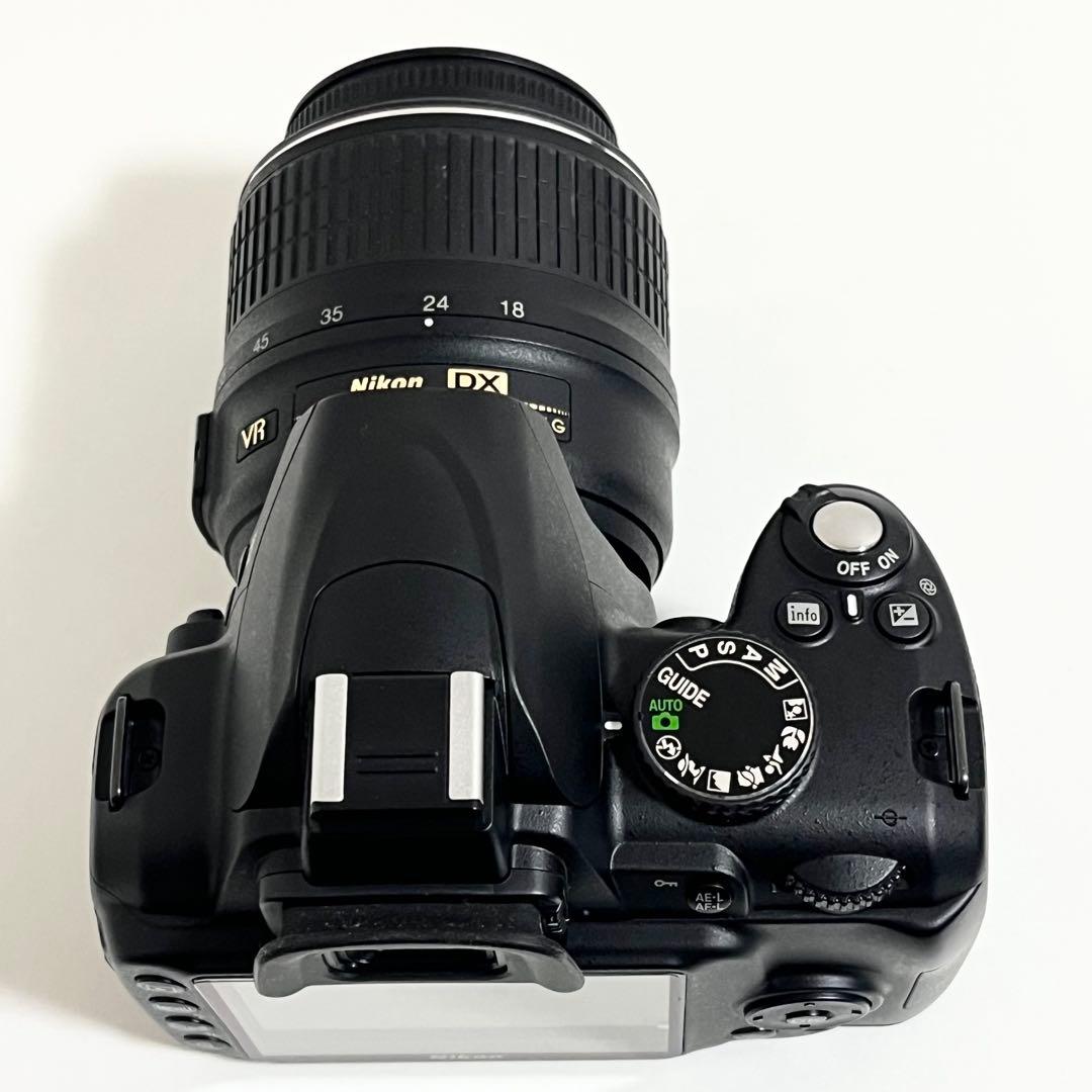 デジタルカメラ Nikon D3000