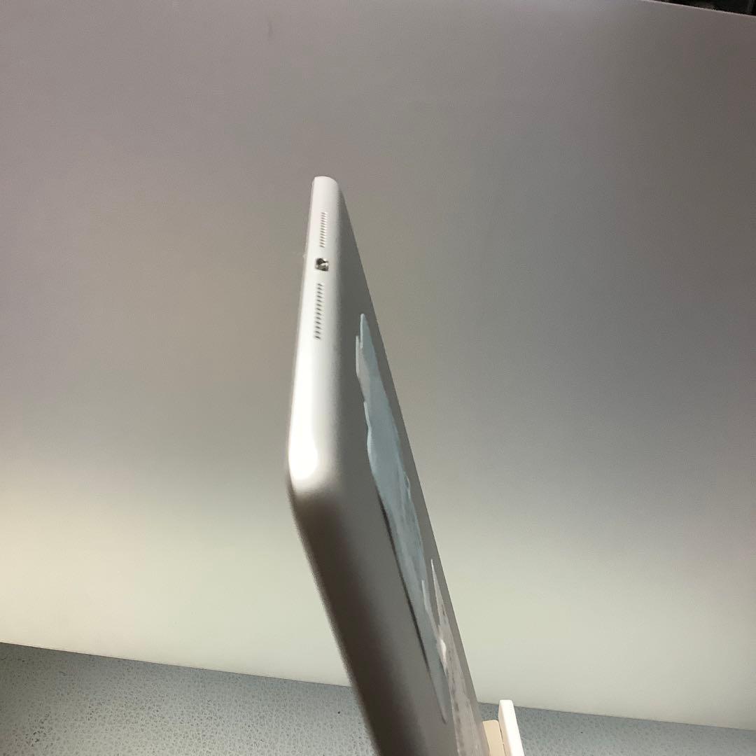 iPad 7世代32G wifi+sim.free 92% silver