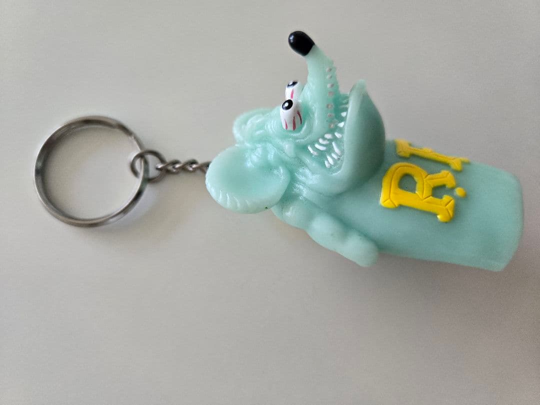 ラットフィンク ライターキャップ キーホルダー 畜光タイプ１体