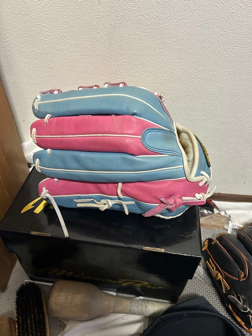 ノーリミット　軟式グローブ