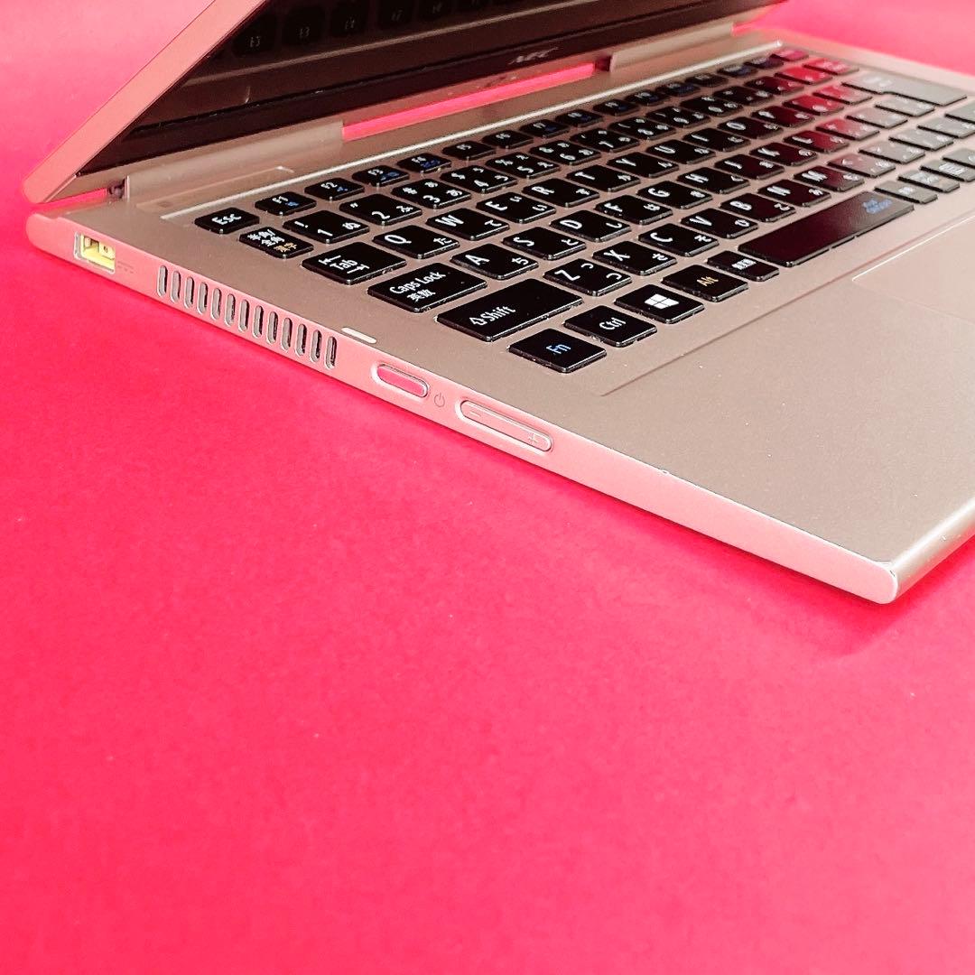 2Wayタブレット✨️タッチパネル小型軽量ノートパソコン✨️薄型カメラ付きWin11