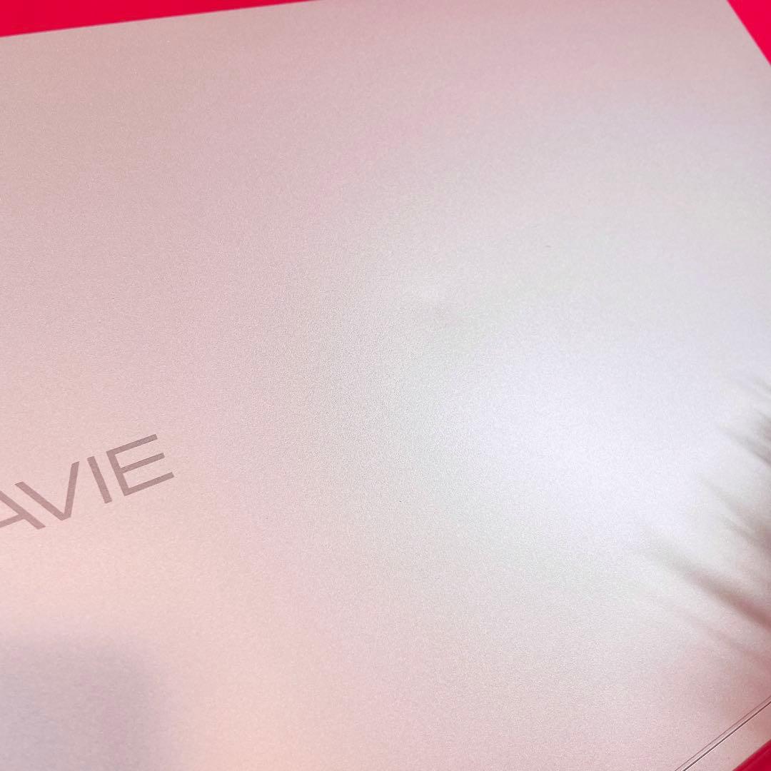 2Wayタブレット✨️タッチパネル小型軽量ノートパソコン✨️薄型カメラ付きWin11