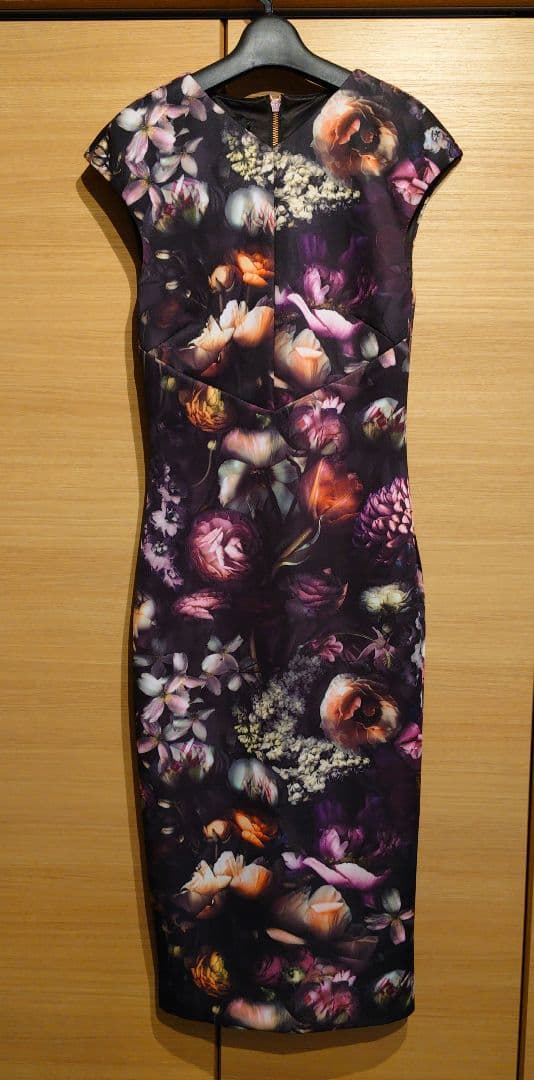 TED BAKER☆華やかタイトワンピ