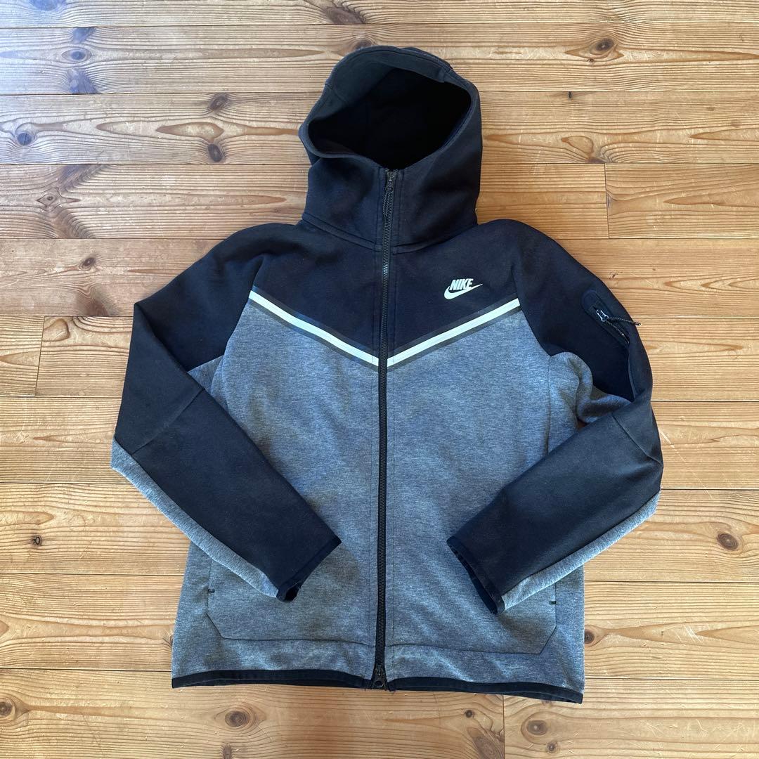Nikeテックフリース 海外限定 Mサイズ