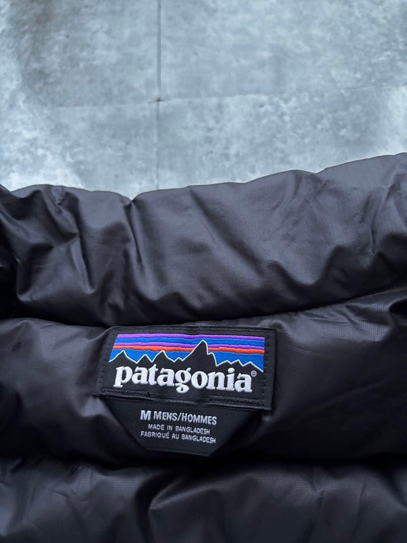 美品　2019年製　パタゴニア　ダウンセーター　ブラック　Mサイズ