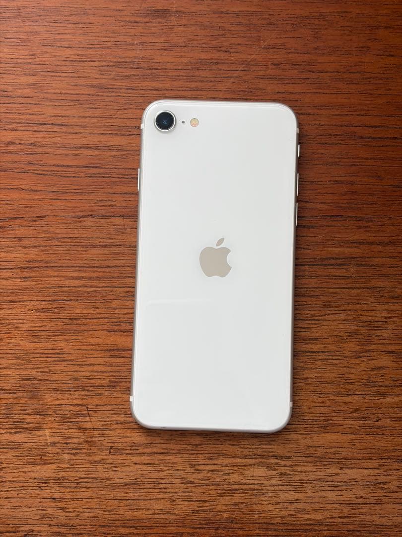 iPhone SE SIMフリー 16GB ホワイト 本体