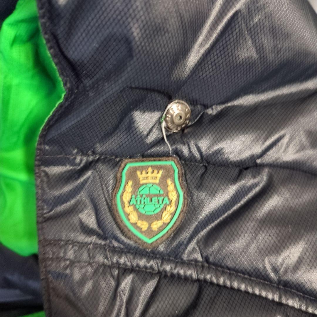 訳アリ　ATHLETA　ベンチコート　VERDY　ヴェルディ　スポンサー　中綿
