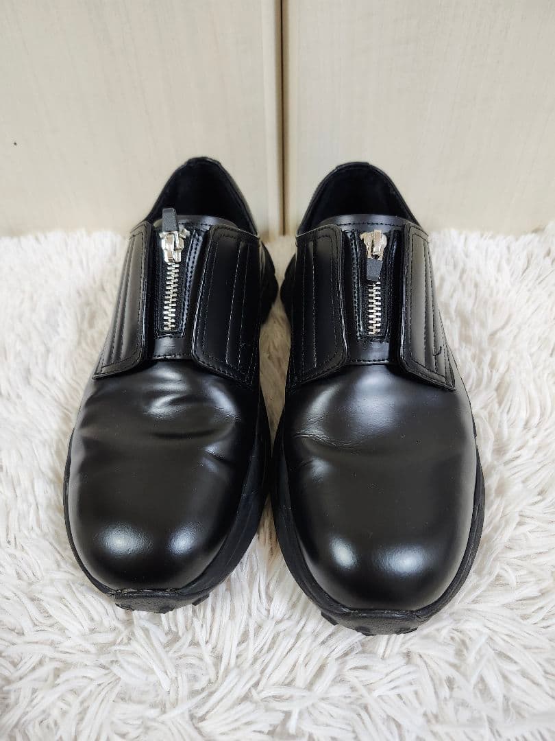 【美品】ZARA×vibram フロントジップレザーシューズ　ブラック