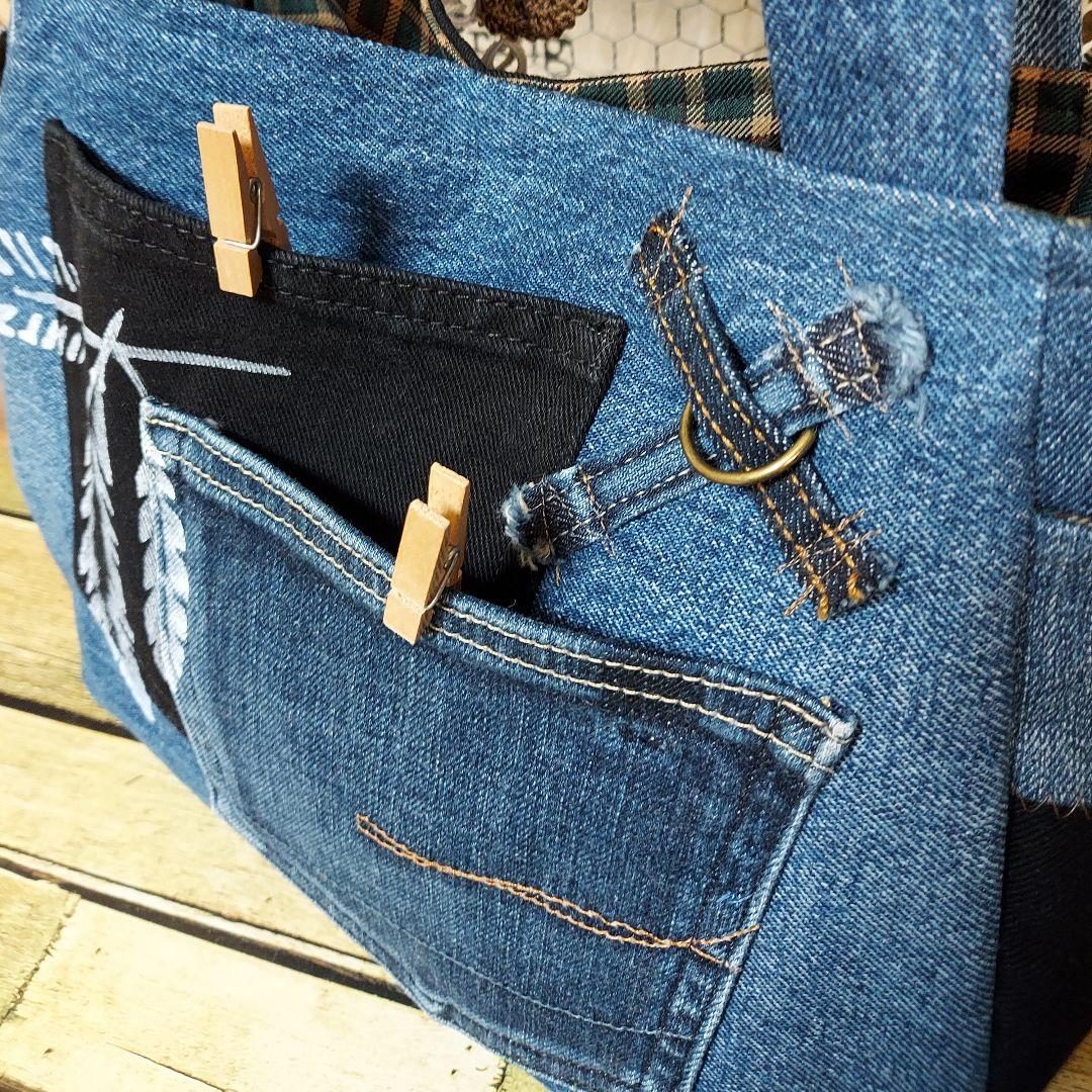 刺繍デニムバック　No.646　デニムリメイク　チューリップバック　丸いバック