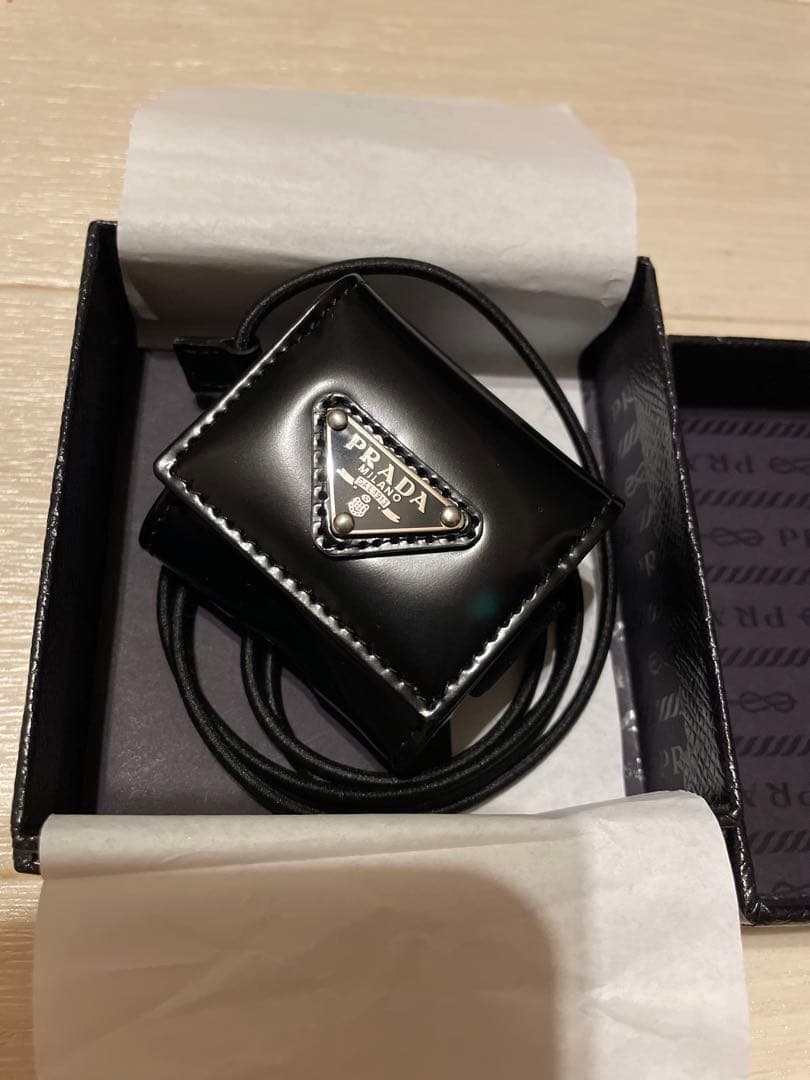 【◎限定値下げ中】PRADA 正規品　ブラッシュドレザーケース　新品未使用