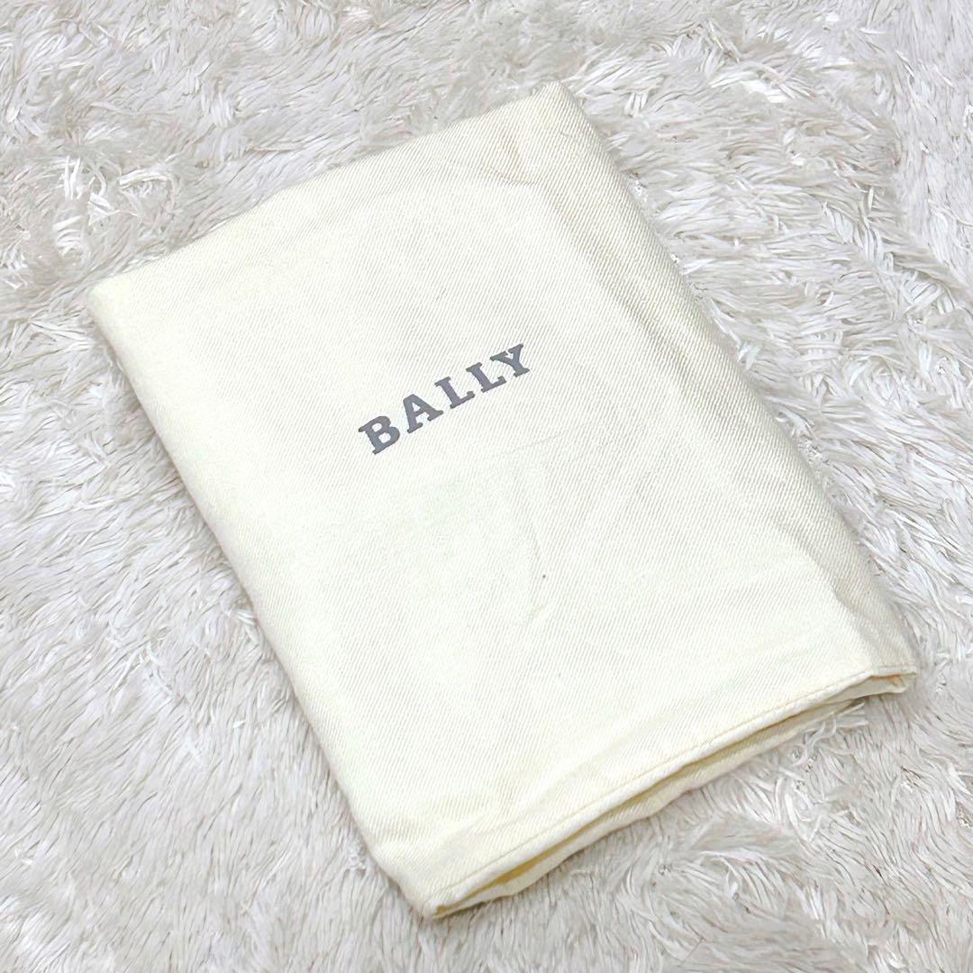 美品 BALLY クラシック ショルダーバッグ クロスボディ ロゴ シボ革 黒