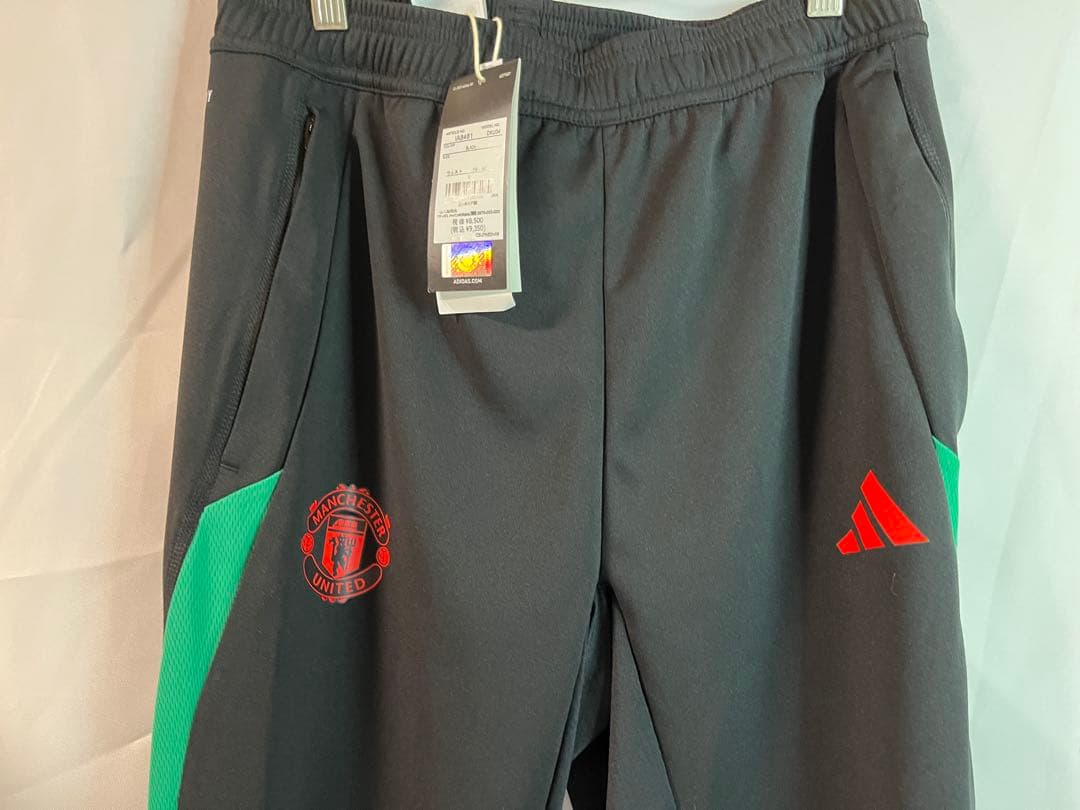 【新品未使用】adidas アディダス　マンチェスターユナイテッド　セットアップ