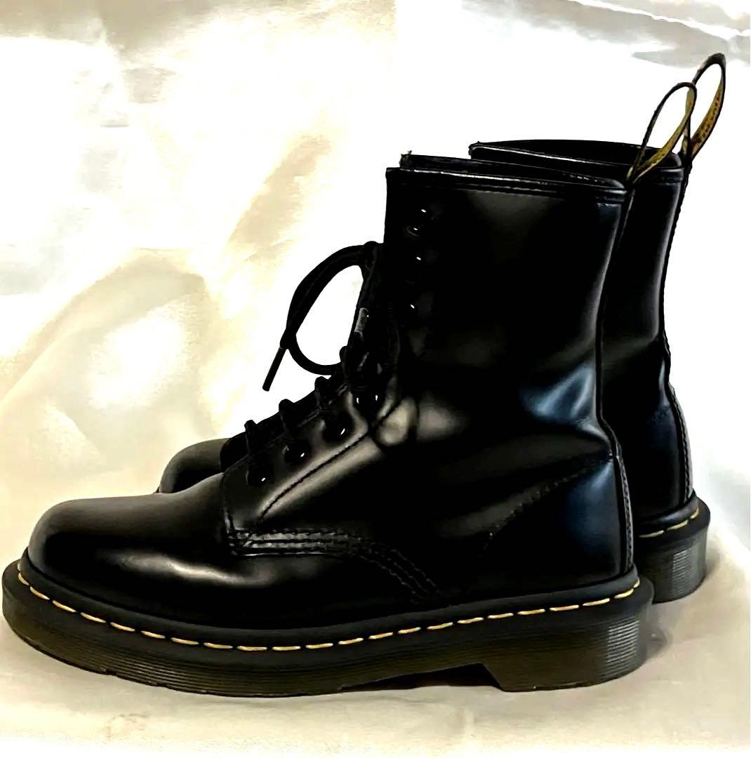 ドクターマーチン8ホール UK4（ブラック）