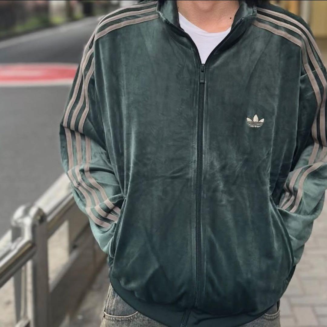 新品L⭐️adidas ファイヤーバード ベロア トラックトップ グリーン