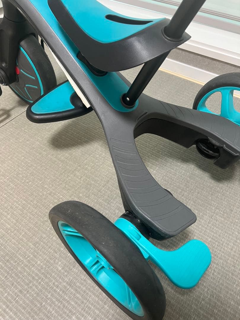 GLOBBER グロッパー　エクスプローラー トライク 3in1 三輪車