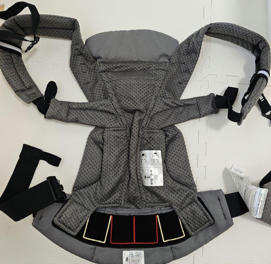 【mmmsss】 オムニブリーズ　抱っこ紐 グレー