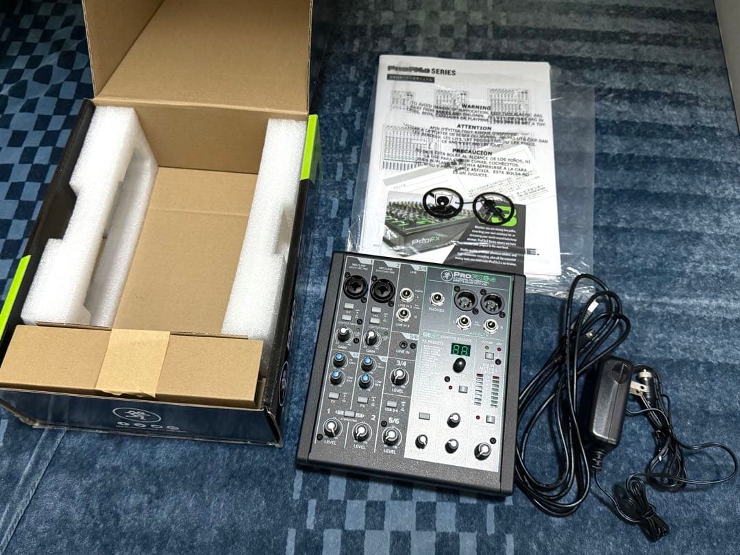 Mackie ProFX6v3 オーディオミキサー