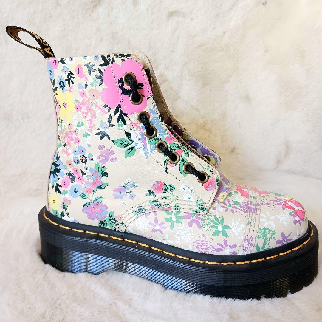 未使用品　Dr.Martens　シンクレア ブーツ　厚底　春カラー　花柄