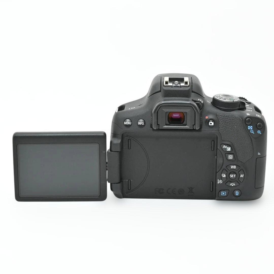 【美品・ショット数：1,602回】 Canon EOS Kiss X8i