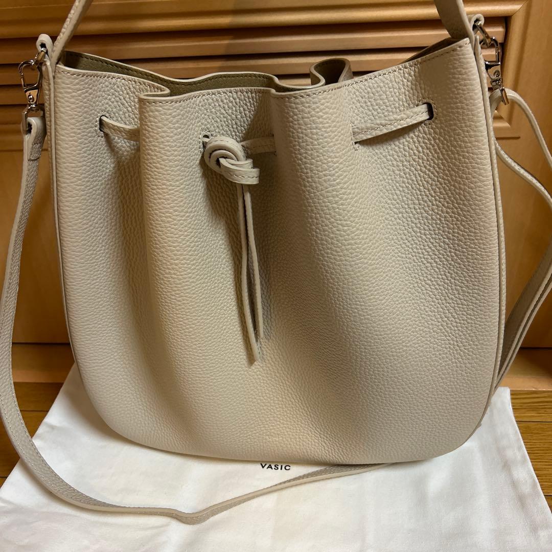 VASIC ヴァジック OUD MINI レザー ショルダーバッグ