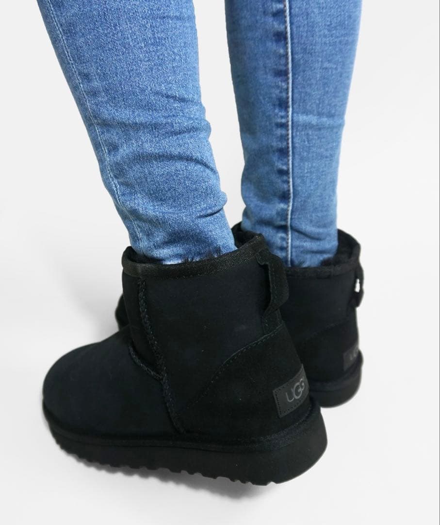 ⭐︎新品未使用⭐︎UGG アグ CLASSIC MINI II ブラック 24cm