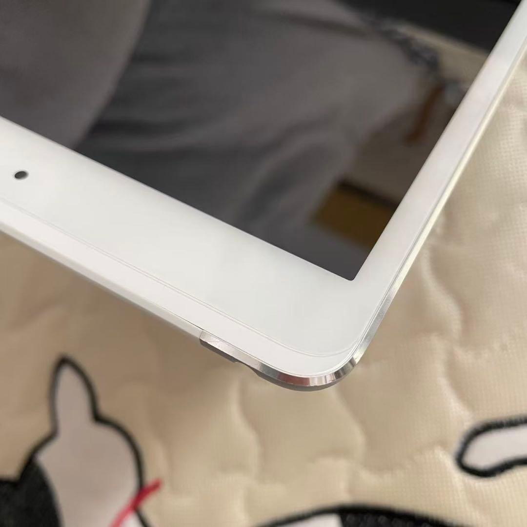 ※美品※ ipad mini 4 コンパクトの7.9 inch