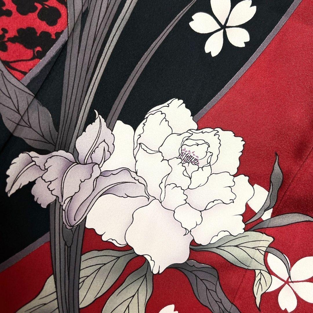 振袖　刺繍　金糸　菖蒲　牡丹　花影　着物　121b p ms