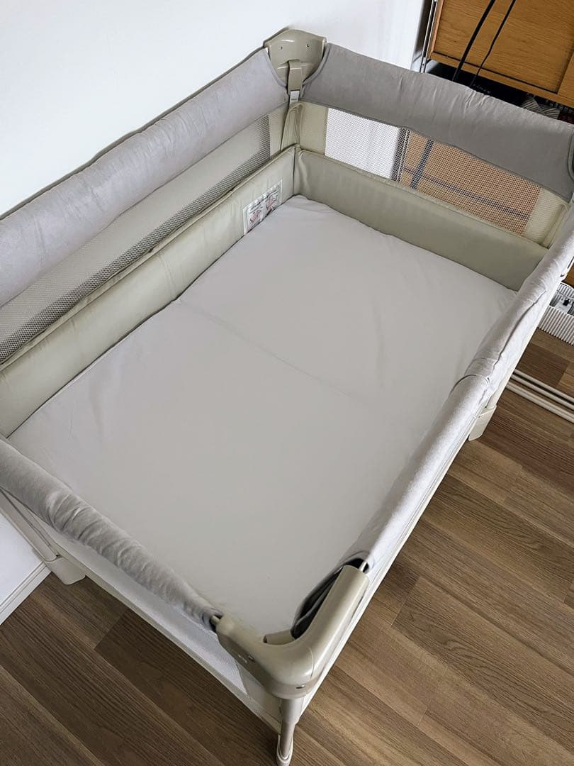 Aprica ココネルエアー 折りたたみ ベビーベッド ベージュ マットレス付き