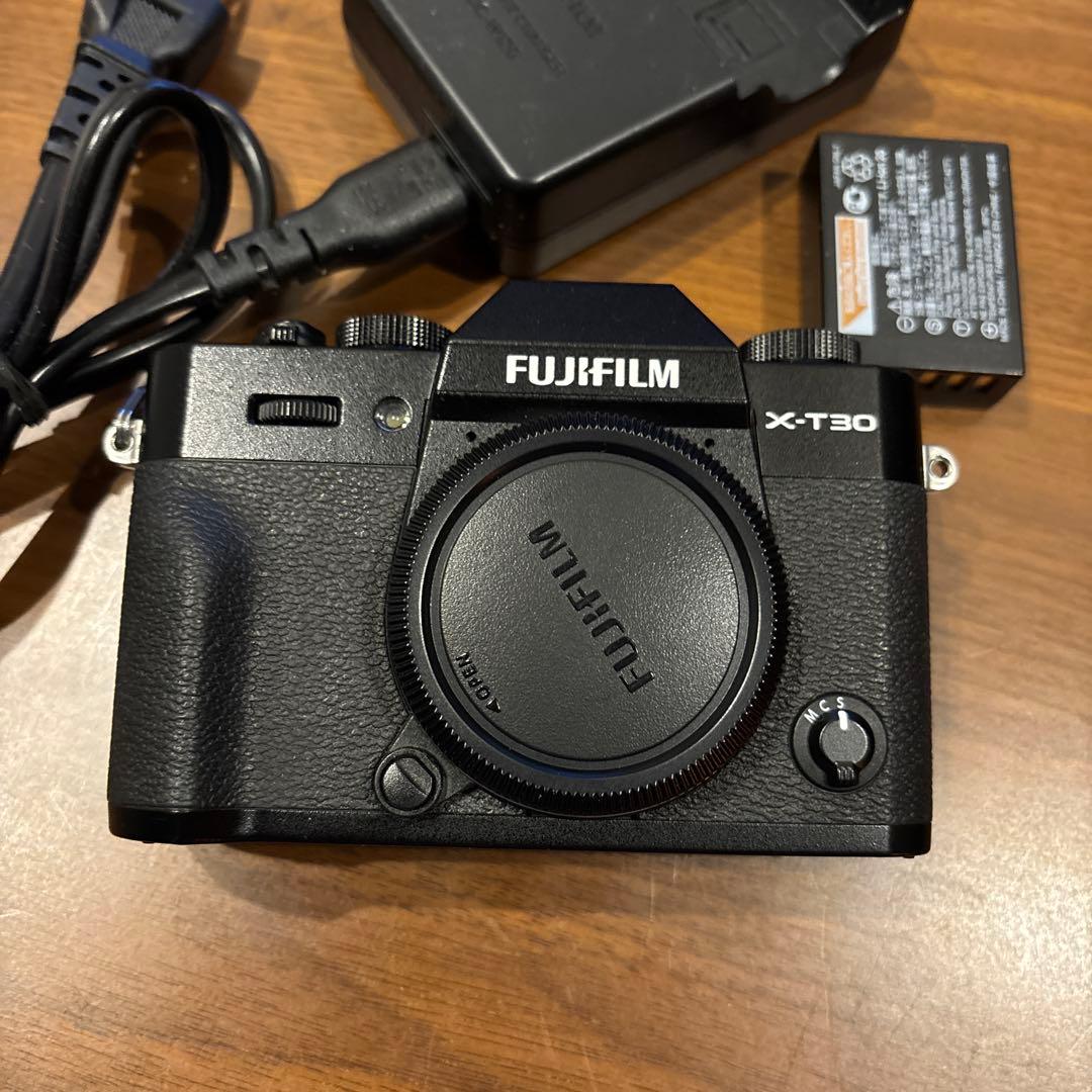 美品　fujifilm X-T30ボディ　4500ショット