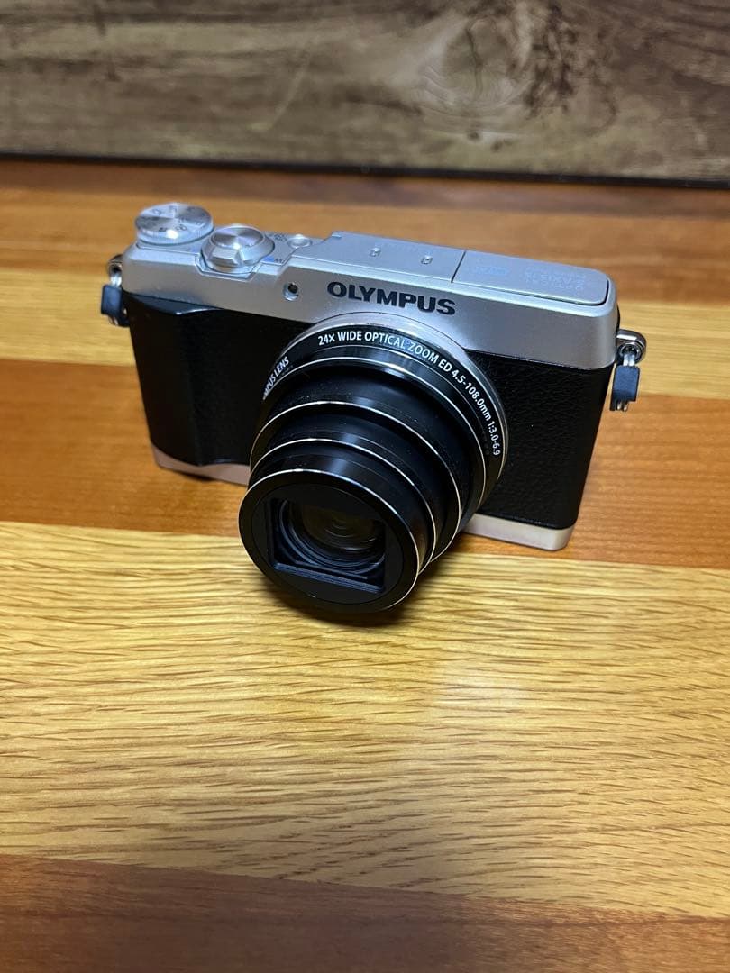 OLYMPUS オリンパス　STYLUS SH-1 シルバー　美品