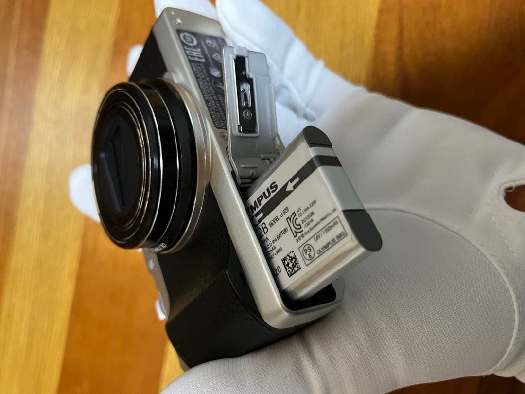 OLYMPUS オリンパス　STYLUS SH-1 シルバー　美品