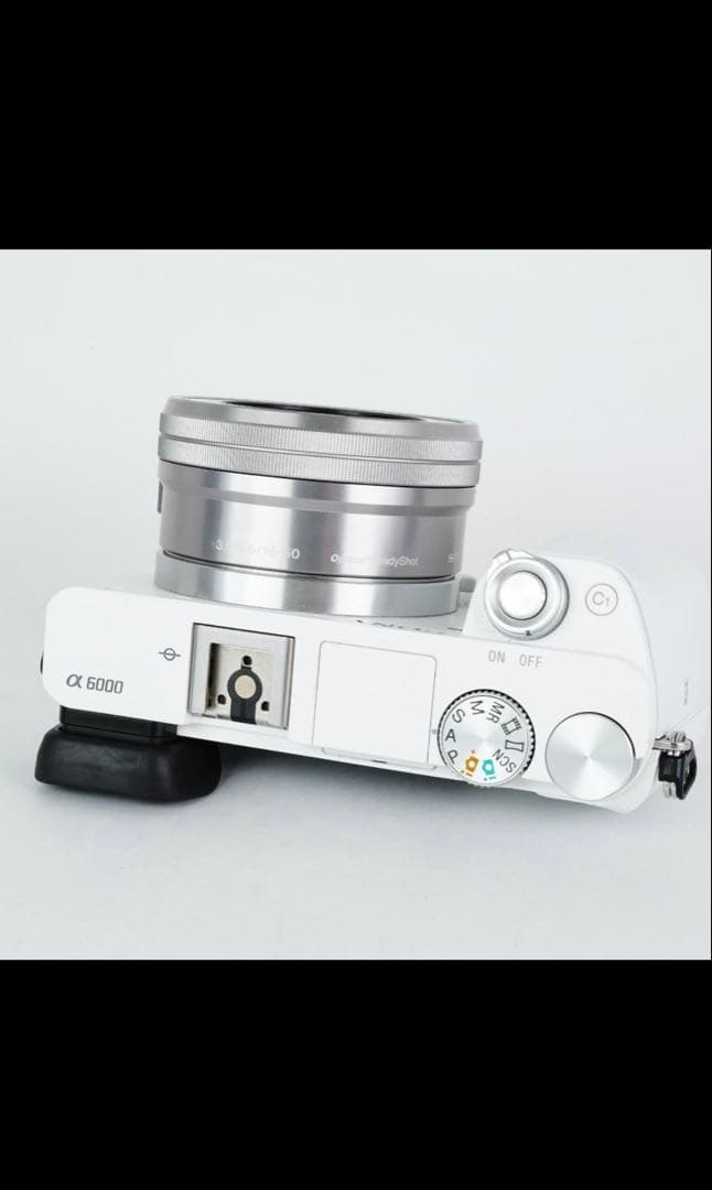 SONY α6000美品 ミラーレスカメラ - WHITE