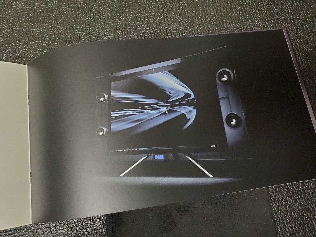 ★レア　2008年製　DELL　Crystal LCDディスプレイ　ガラス製