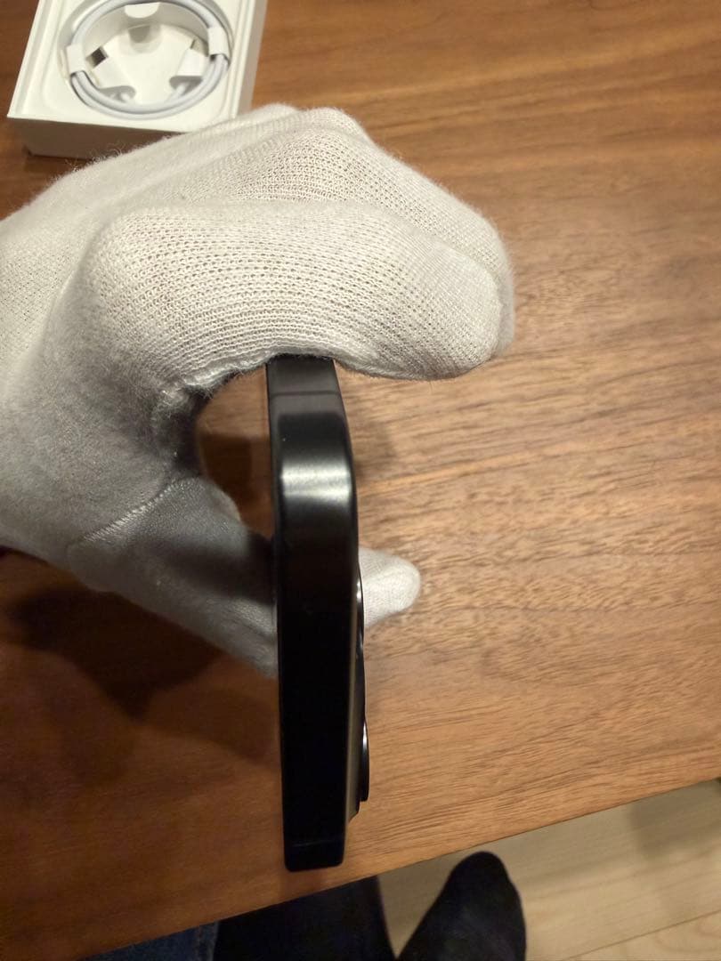 Apple iPhone 15 Pro ブラックチタニウム 本体 256gb