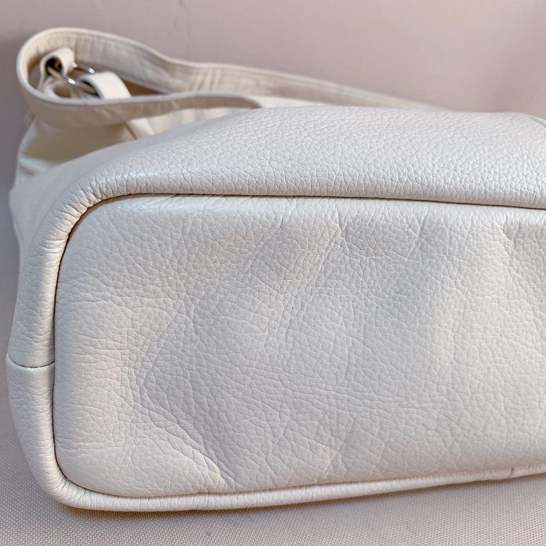 【そら。】russet ソフトレザーワンショルダーバッグ アイボリー