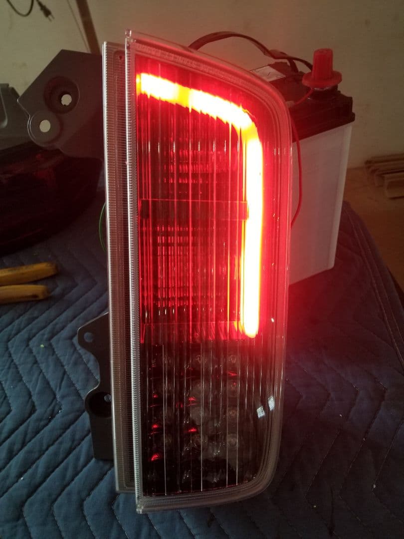 E52 エルグランド ワンオフLEDテールセット