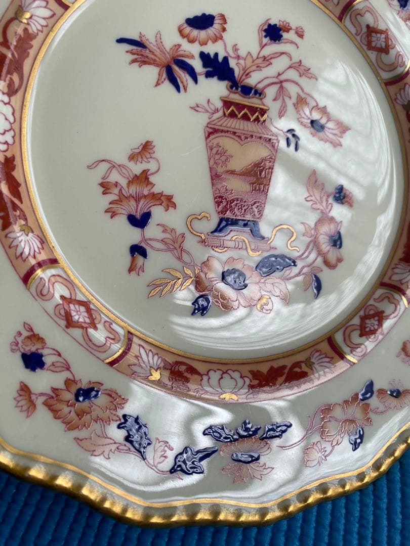 ロイヤルドルトン　プレート　一枚