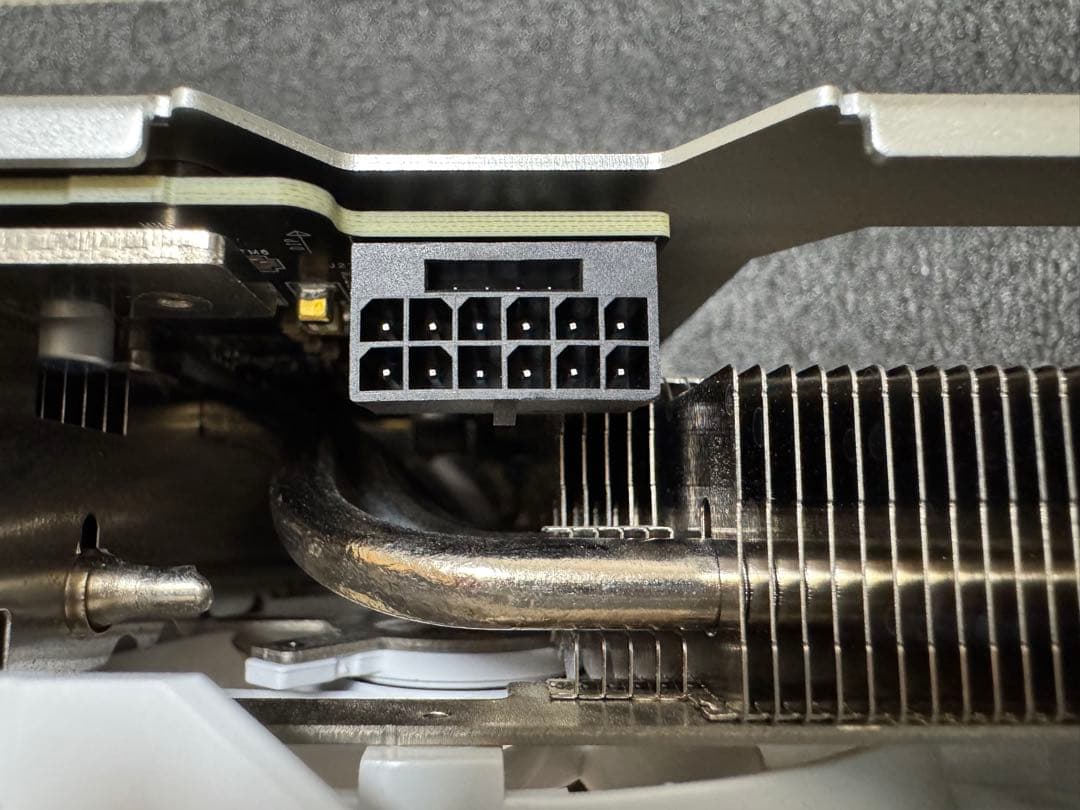 グラフィックボード・グラボ・ビデオカード MSI RTX 4070 Ti GAMING X SLIM WHITE 12G