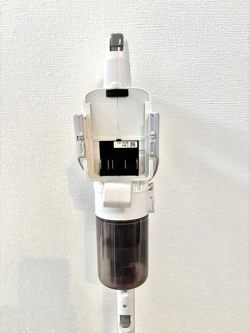 2023年製 SHARP コードレススティック掃除機 EC-AR8