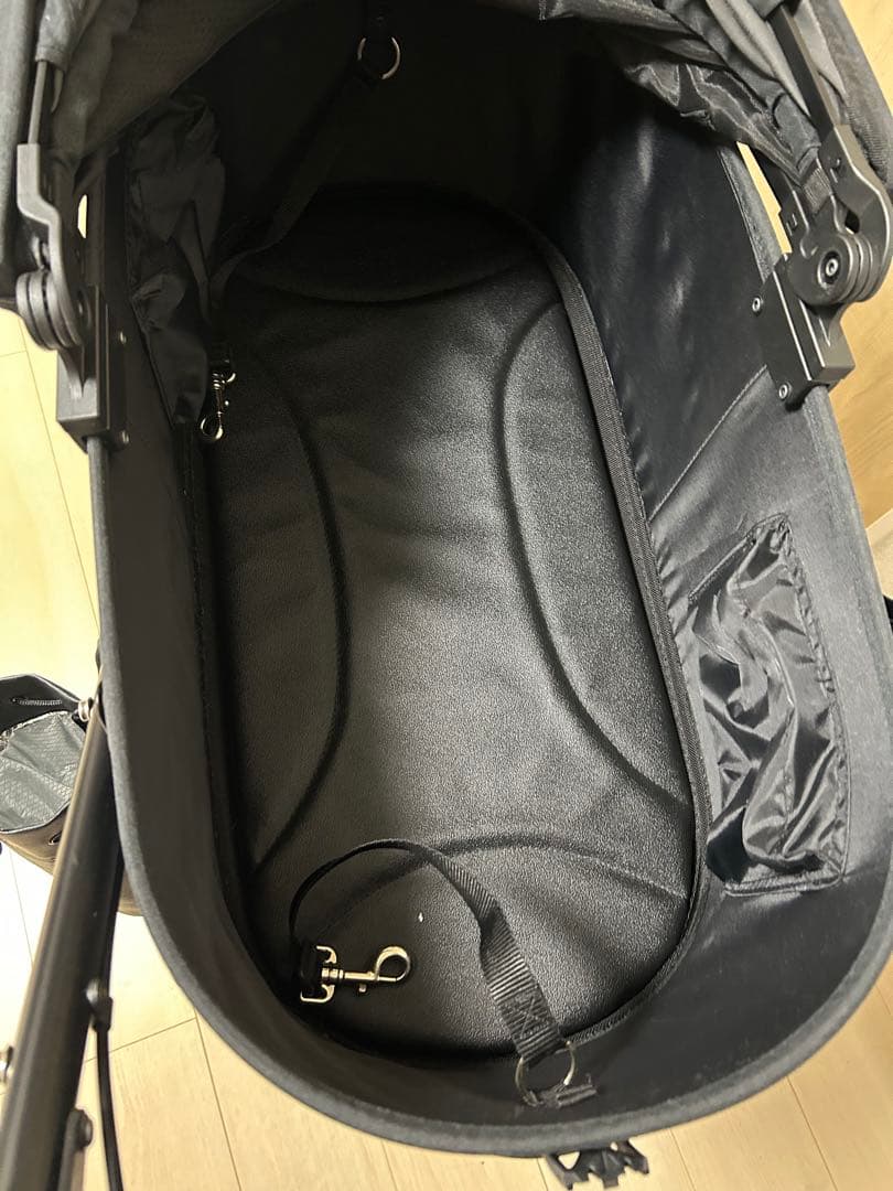 本体AIRBUGGY エアバギードーム3 ラージ アースブラックレイカバー付