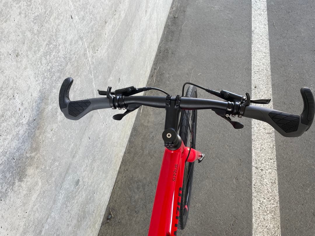 スペシャライズド　シラス　スポーツ　クロスバイク　油圧ディスクブレーキ