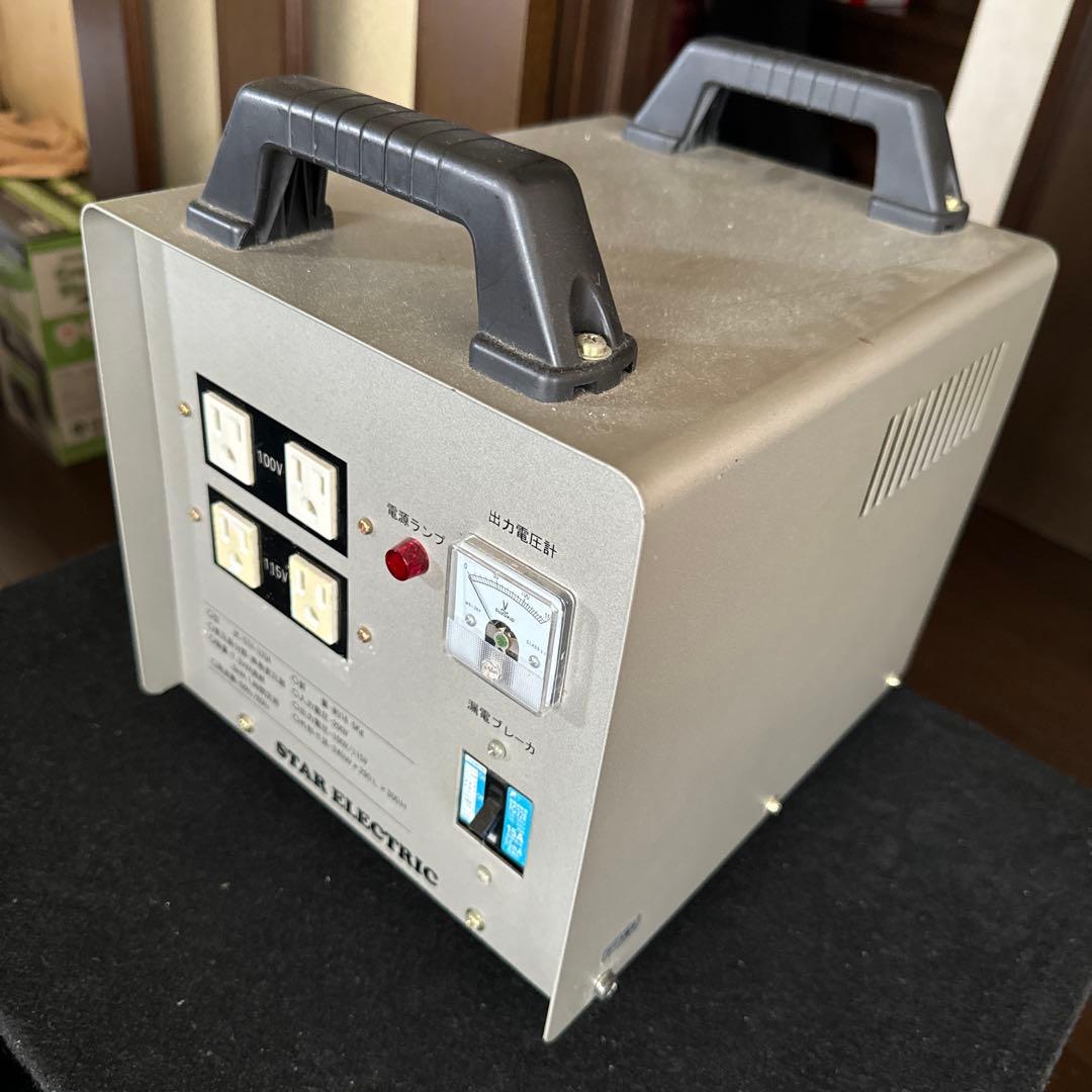 スター電器 ポータブル降圧変圧器 ダウントランス 3000W STH-320A