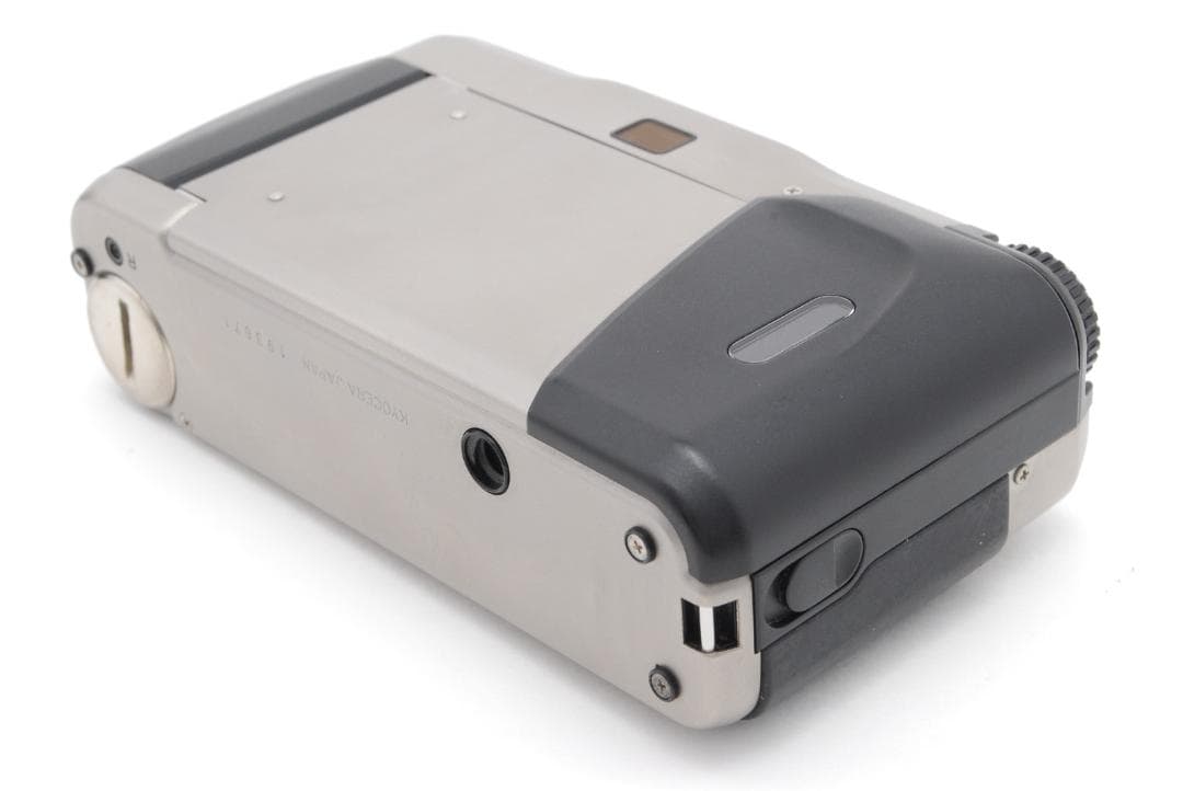 【美品 箱付き】 コンタックス Contax T2 チタンシルバー