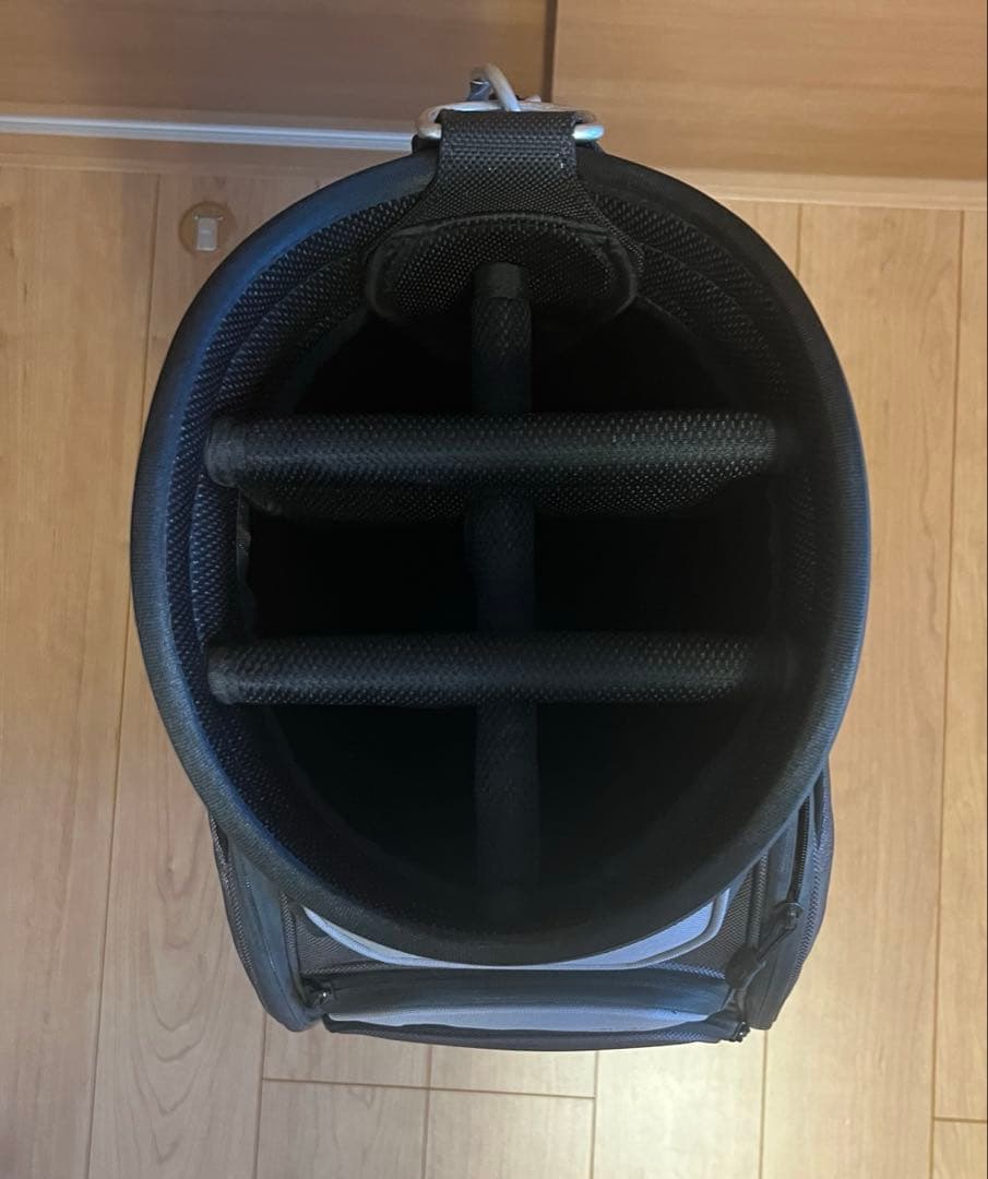 Taylor made キャディバック　Audi