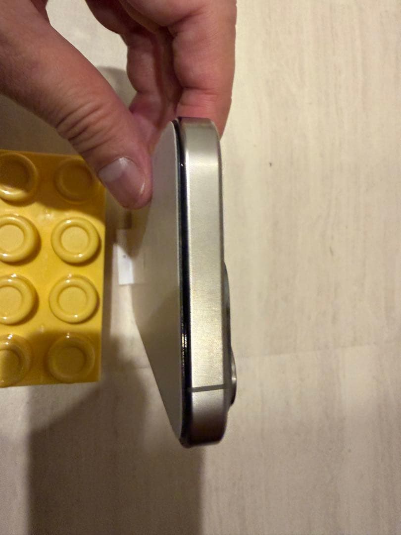 Apple iPhone 15 Pro ナチュラルチタニウム