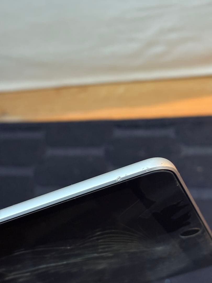 画面割れジャンク品 iPad 第9世代 Wi-Fiモデル A2602 64gb