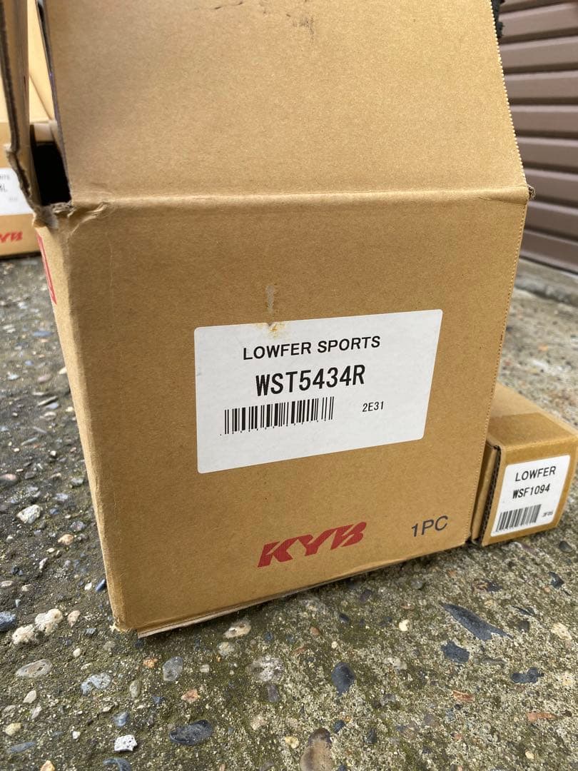 DA64W カヤバ　ローファー+エスペリアダウンサス