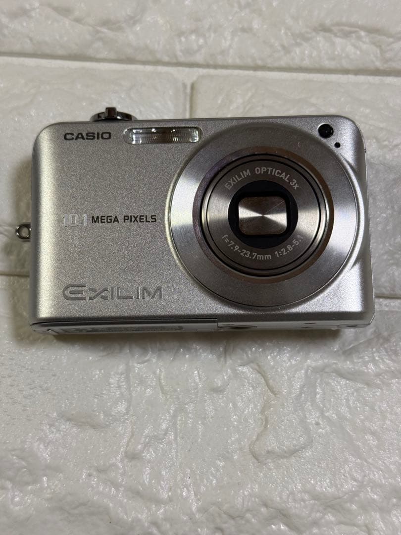 CASIO EXILIM EX-Z1050 コンパクトデジタルカメラ